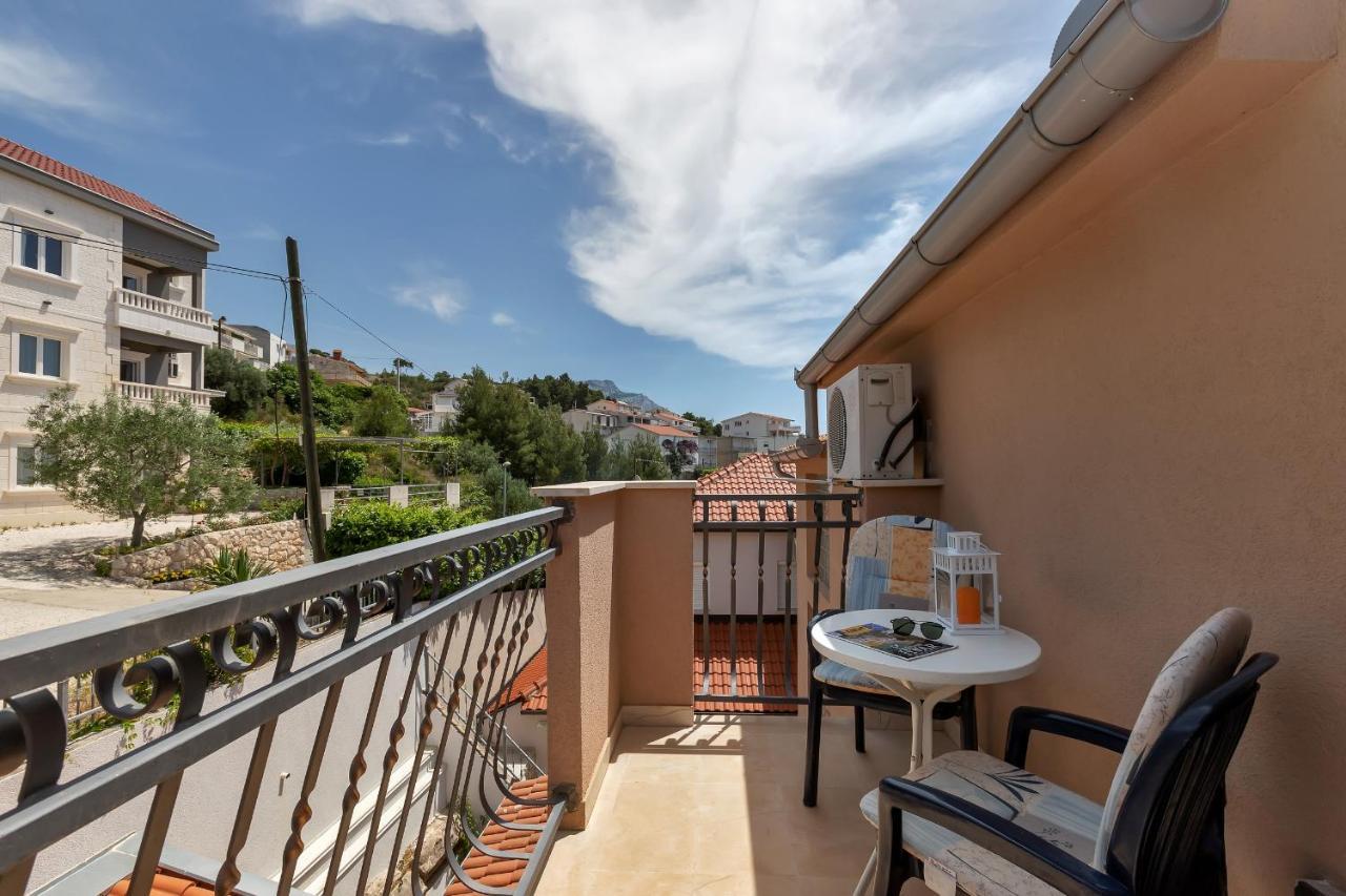 Apartments And Rooms With Parking Space Duce, Omis - 10303 Duće Exterior foto