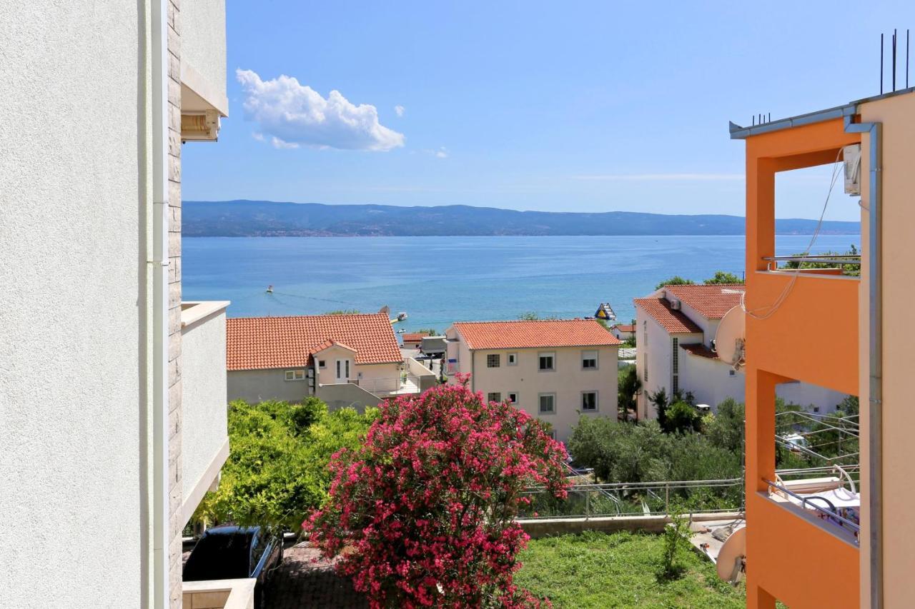 Apartments And Rooms With Parking Space Duce, Omis - 10303 Duće Exterior foto