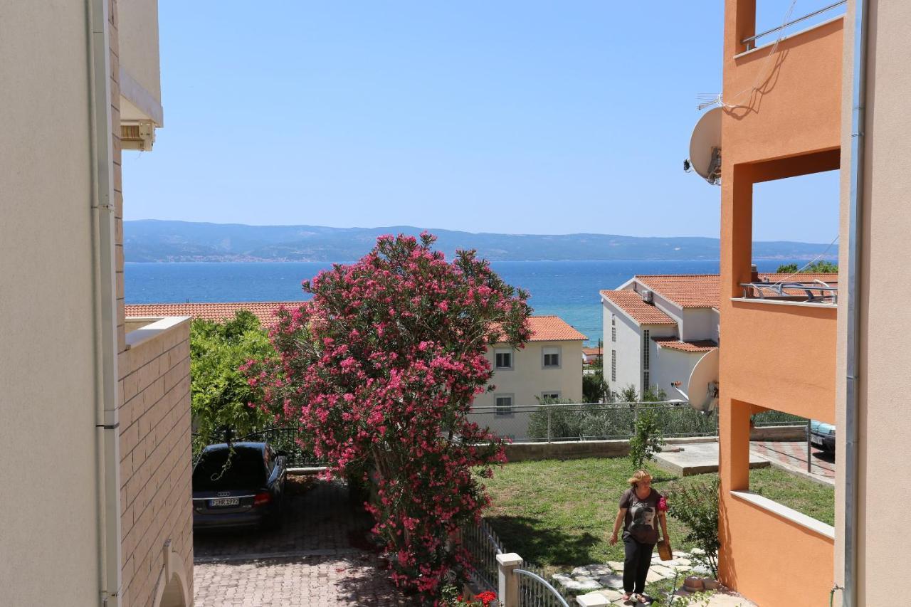 Apartments And Rooms With Parking Space Duce, Omis - 10303 Duće Exterior foto