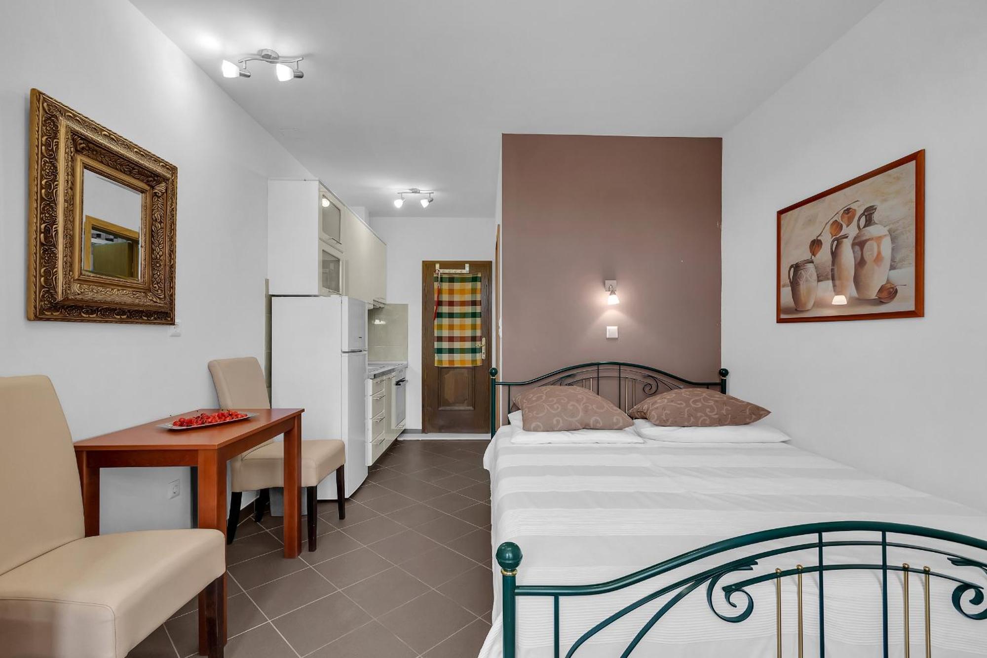 Apartments And Rooms With Parking Space Duce, Omis - 10303 Duće Quarto foto