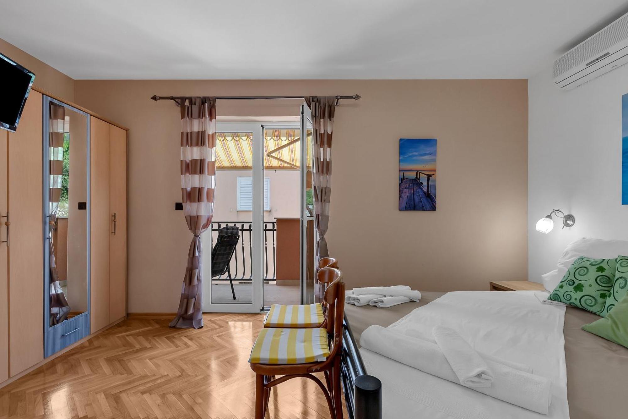 Apartments And Rooms With Parking Space Duce, Omis - 10303 Duće Quarto foto