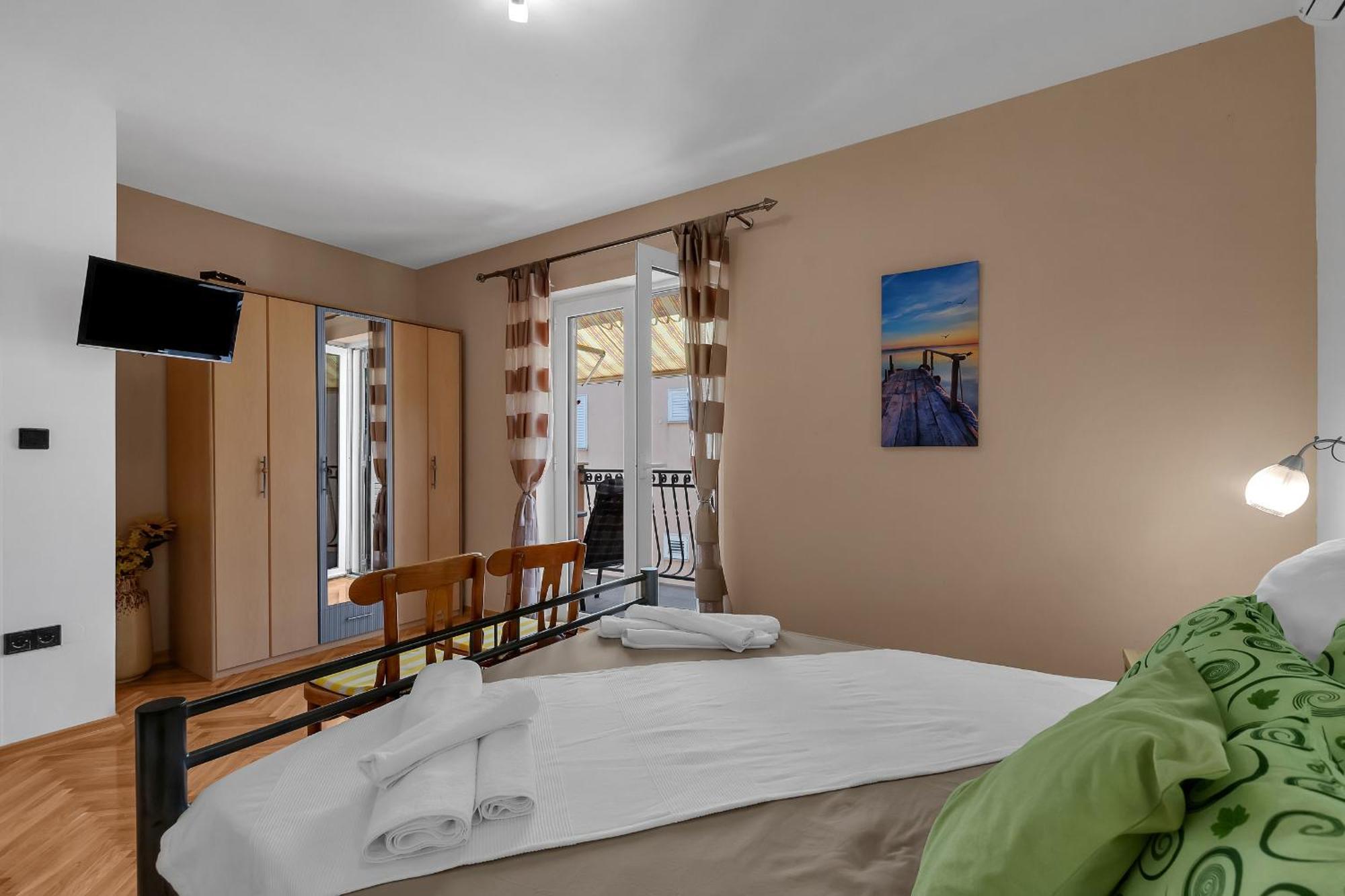 Apartments And Rooms With Parking Space Duce, Omis - 10303 Duće Quarto foto